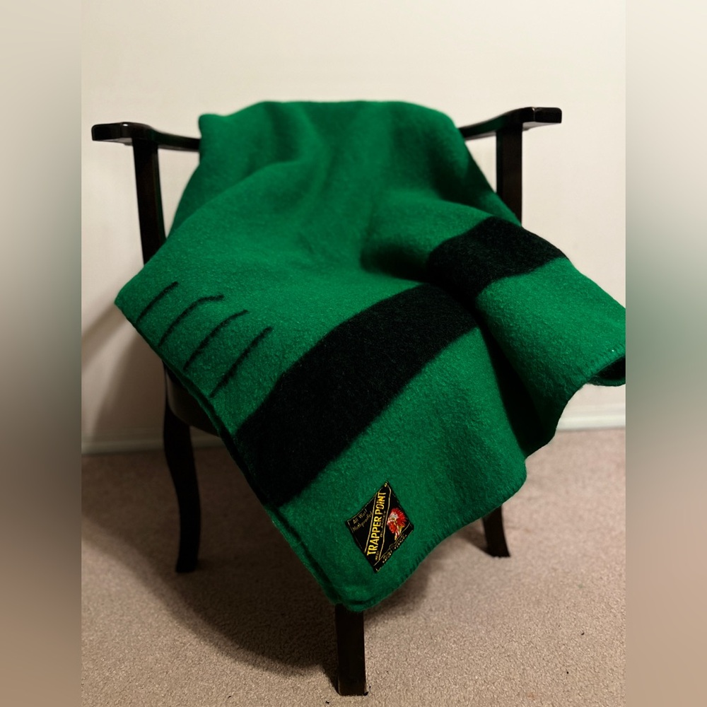Eaton’s Trapper Point Green and Black Wool Blanket